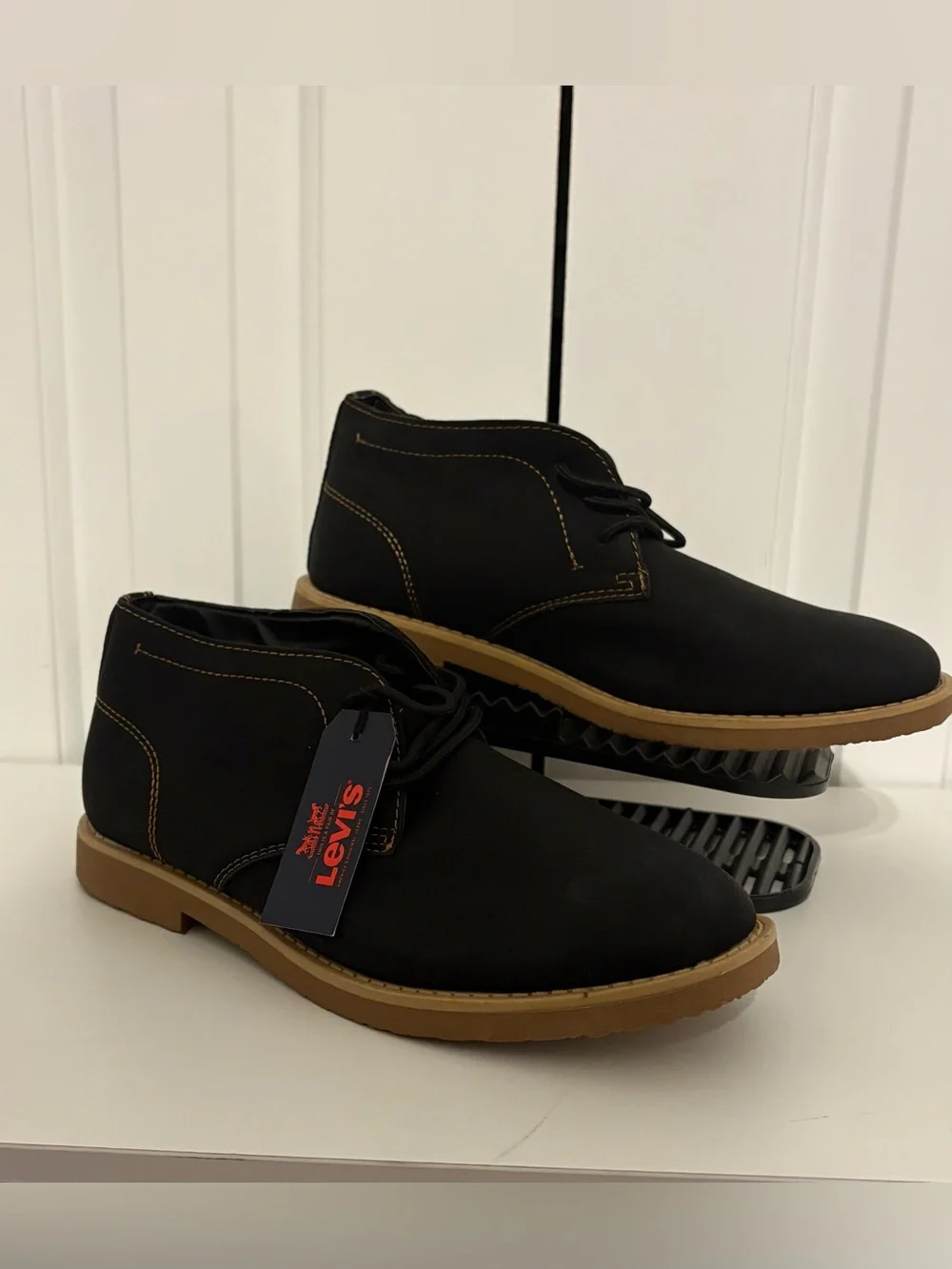 Levi's Men’s Black Chukka Boots with Tan Outsole, Size 8.5